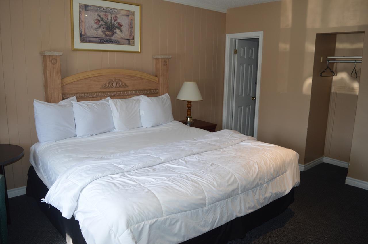 Parkview Motel Γκελφ Εξωτερικό φωτογραφία