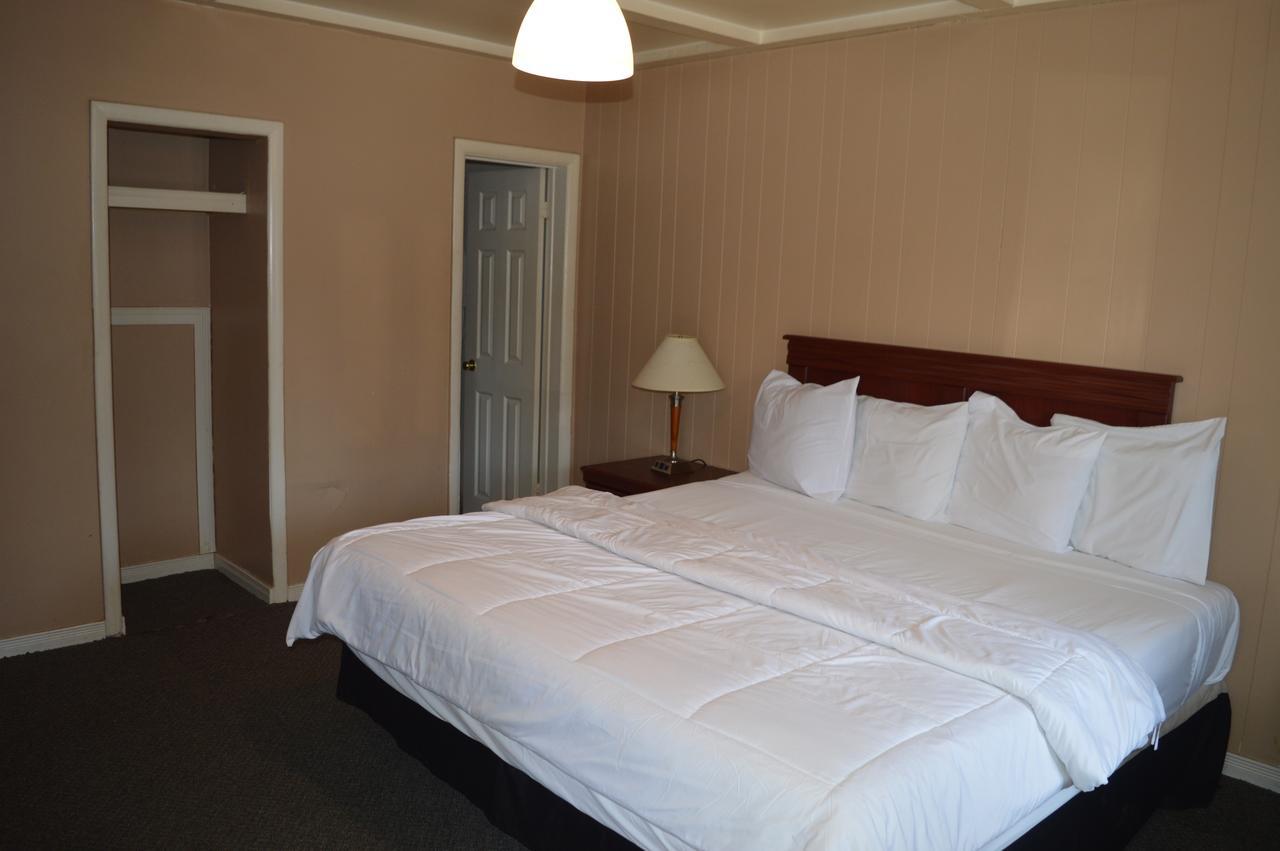 Parkview Motel Γκελφ Εξωτερικό φωτογραφία